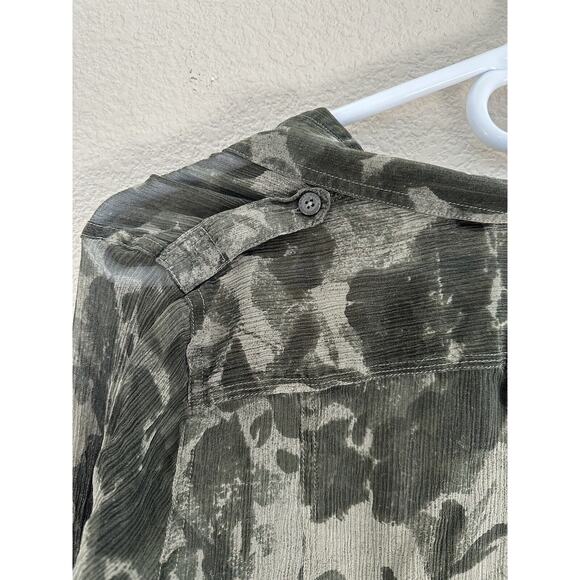 Eddie Bauer Women's Green Camo Button Up Shirt Camouflage Size LT - Picture 6 of 9